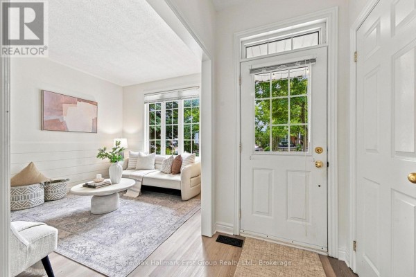 Living room - 777 Prince Of Wales Drive, Cobourg, ON K9A5X8 Photo 4