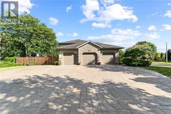 7775 St. Augustine Crescent, Niagara Falls, ON, photo 3