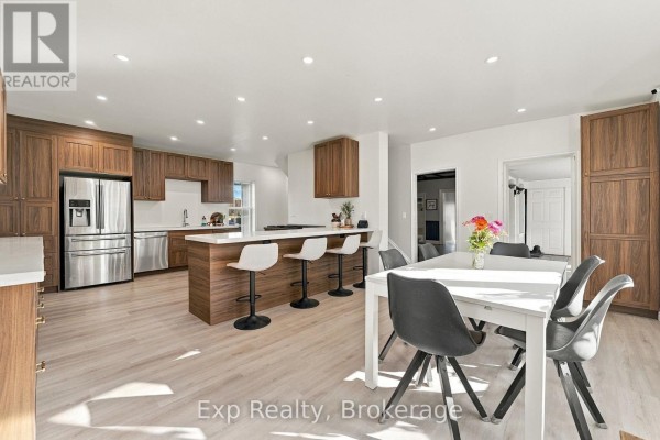 Dining room - 778 Shannonville Road, Tyendinaga, ON K0K3A0 Photo 5