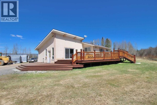 779 Mackeny Street, Hinton, AB, photo 3