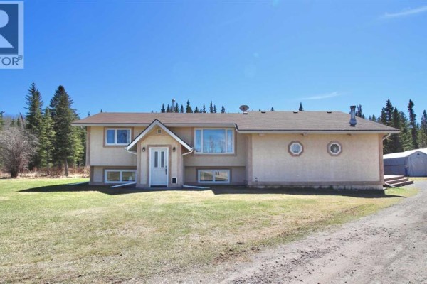 779 Makenny Street, Hinton, AB, photo 2