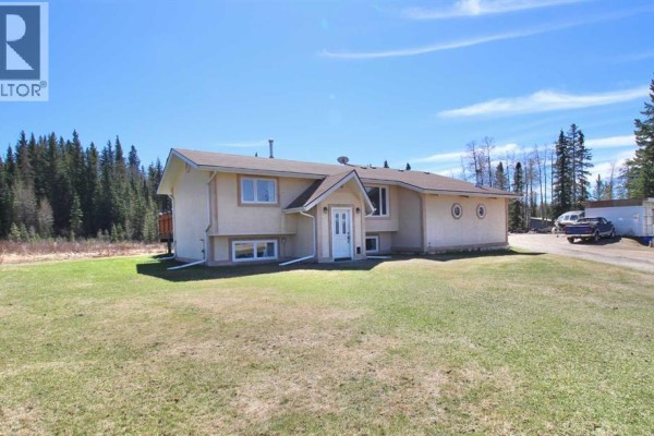 779 Makenny Street, Hinton, AB, photo 3