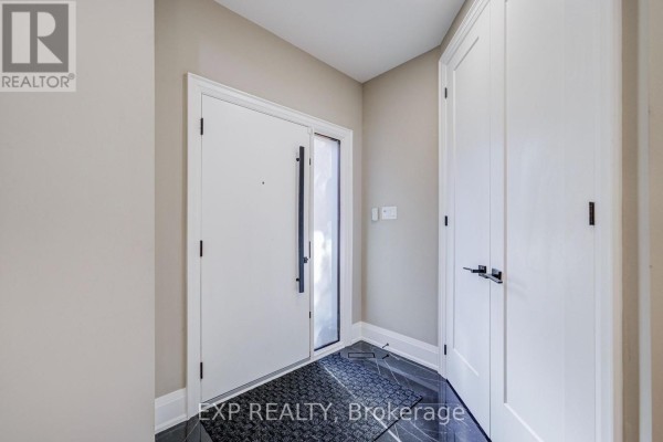 779 Mclaren Street, Newmarket, ON, photo 3