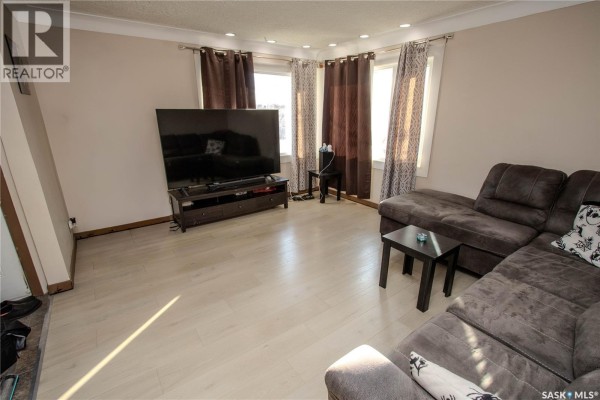 4pc Bathroom - 779 Mctavish Street, Regina, SK S4T3T8 Photo 3