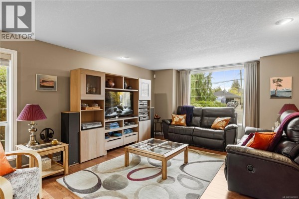 Ensuite - 779 Mulholland Dr, Parksville, BC V9P2K4 Photo 5