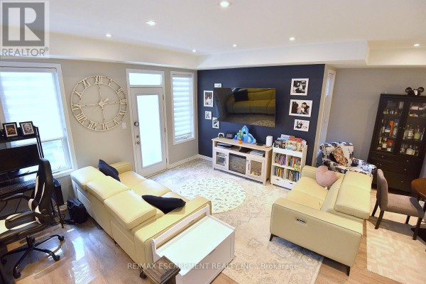 Bedroom - 78 - 1317 Leriche Way, Milton, ON L9E0H5 Photo 4