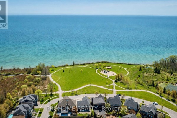 Family room - 78 Ashbury Boulevard, Ajax, ON L1Z1N1 Photo 4