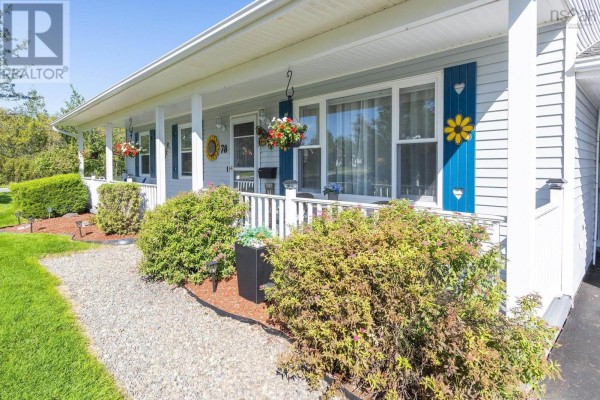 Eat in kitchen - 78 Cambey Avenue, Stellarton, NS B0K1S0 Photo 2