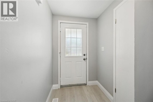 2pc Bathroom - 78 Foxglove Crescent, Kitchener, ON N2E3Y8 Photo 5