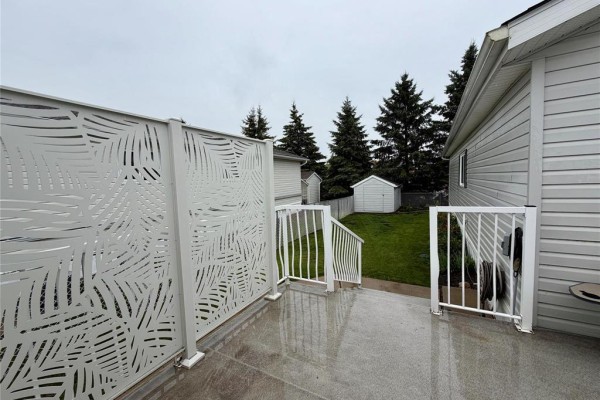 78 Goldfinch Crescent, Brandon, MB R7C1E1 Photo 4