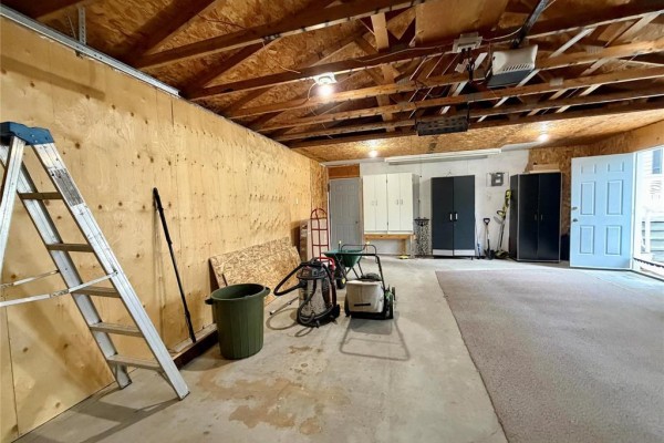 78 Goldfinch Crescent, Brandon, MB R7C1E1 Photo 5