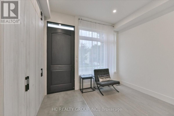 78 Greendale Avenue, Toronto, ON M6N4P6 Photo 2