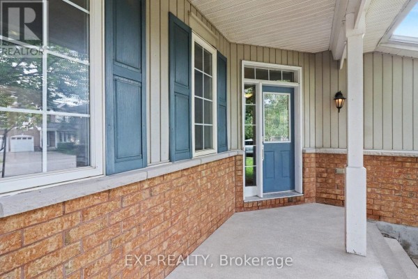78 Insmill Crescent N, Ottawa, ON K2T1G4 Photo 4