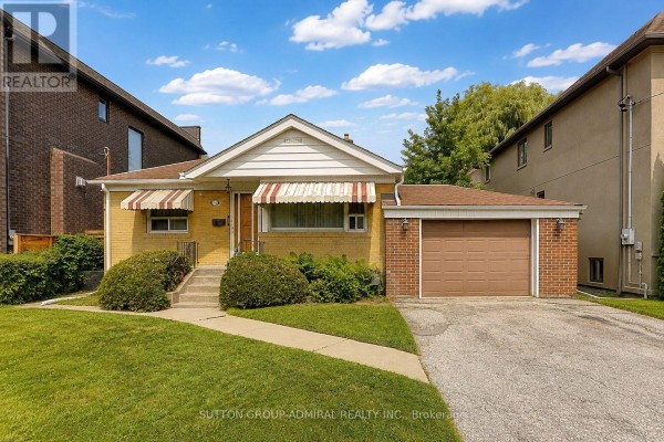 78 Invermay Avenue, Toronto, ON M3H1Z5 Photo 4