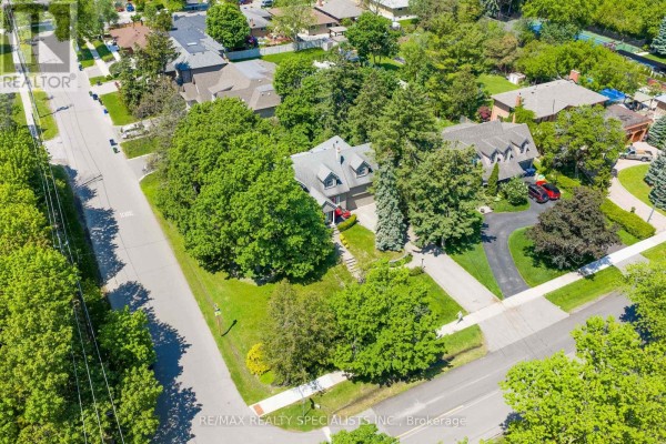 78 Meadowbank Road, Toronto, ON, photo 2