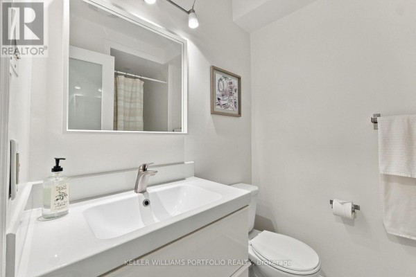 Bedroom - 78 Osler Street, Toronto, ON M6P4A2 Photo 4