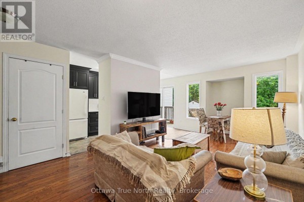 Kitchen - 78 Redpath Drive, Ottawa, ON K2G6E3 Photo 5