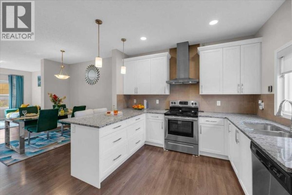 4pc Bathroom - 78 Walcrest Way Se, Calgary, AB T2X4G2 Photo 5