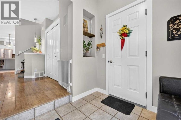 Foyer - 781 Stonehaven Drive, Carstairs, AB T0M0N0 Photo 4