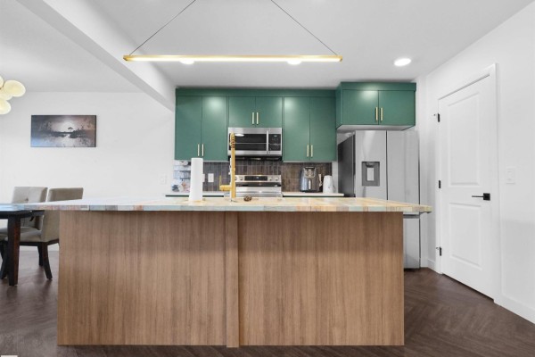 Kitchen - 7816 Kruluk Link Li Sw, Edmonton, AB T6W4V1 Photo 3