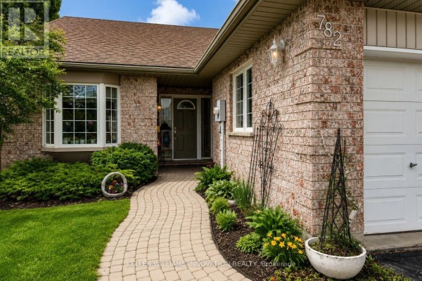 782 Lavery Street, North Perth, ON N4W3T4 Photo 4