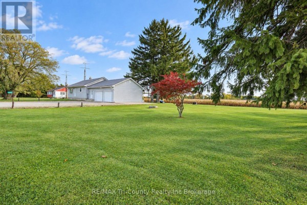 Mud room - 782 Norfolk County Road 28, Norfolk, ON N0E1G0 Photo 3