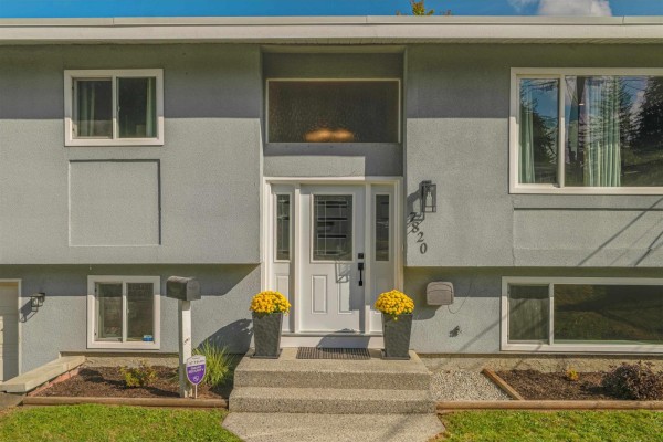 Residential for sale at 7820 Falcon Crescent, Mission, BC - MLS® MmiwJY