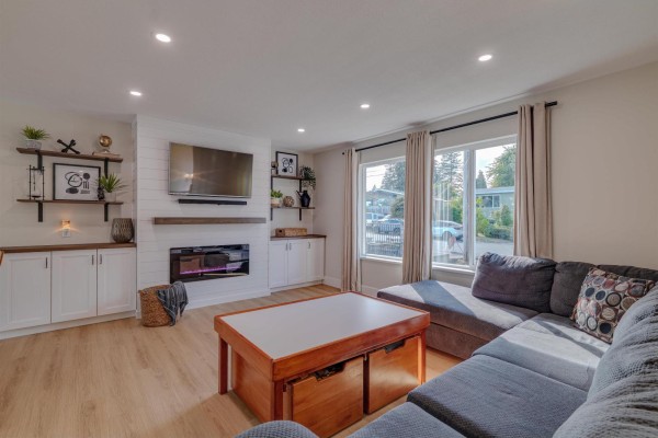 7820 Falcon Crescent, Mission, BC V2V3A9 Photo 5