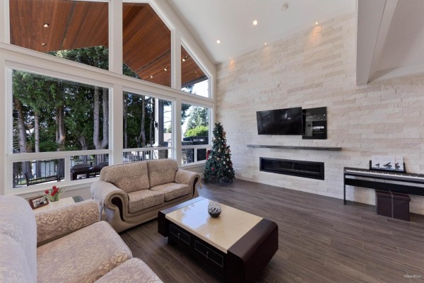 7823 Garfield Drive, Delta, BC V4C4C9 Photo 4