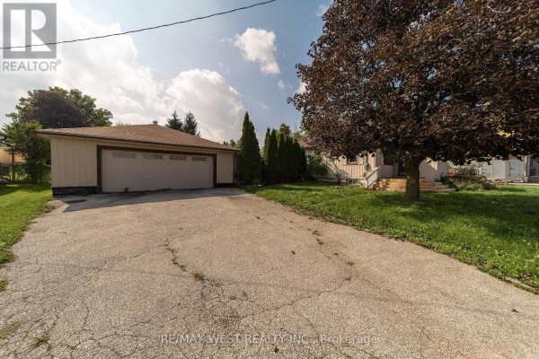 7826 Yonge Street, Innisfil, ON, photo 2