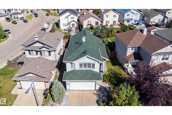 Kitchen - 7848 7 Avenue Sw, Edmonton, AB T6X1N3 Photo 3