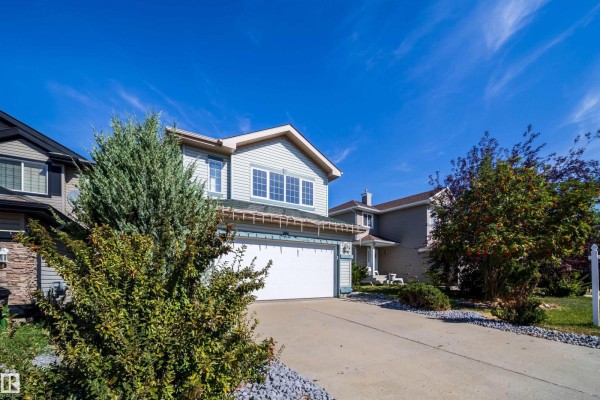 Family room - 7848 7 Avenue Sw, Edmonton, AB T6X1N3 Photo 4