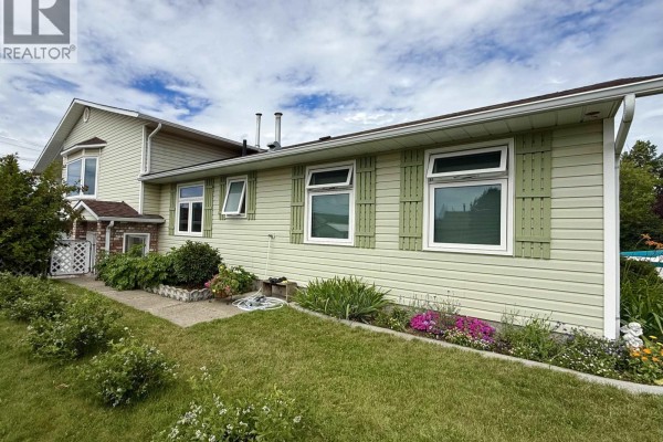 Dining room - 785 Irwin Street, Prince George, BC V2M2X6 Photo 2