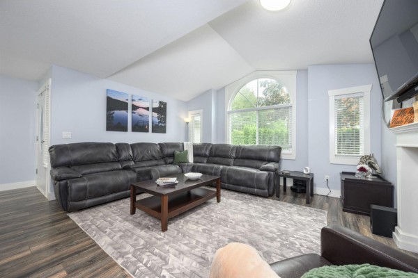 7855 Cedar Street, Mission, BC, photo 2