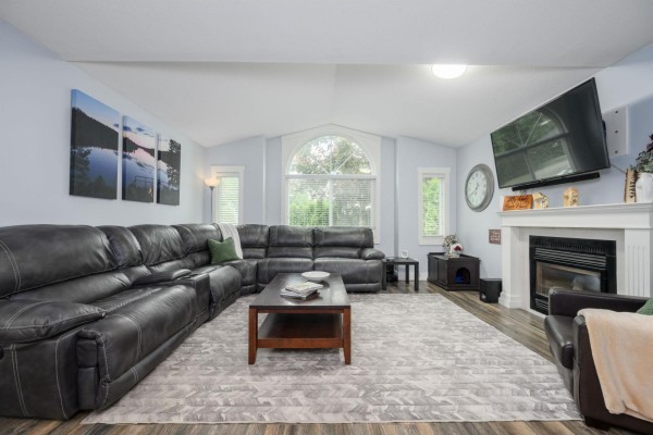 7855 Cedar Street, Mission, BC, photo 3