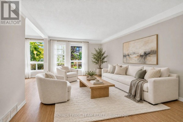 Living room - 7866 Jeanne D'arc Boulevard, Ottawa, ON K1C2E9 Photo 5