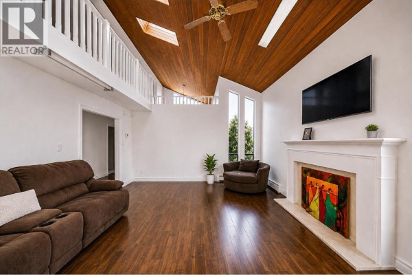 7868 Elwell Street, Burnaby, BC, photo 3