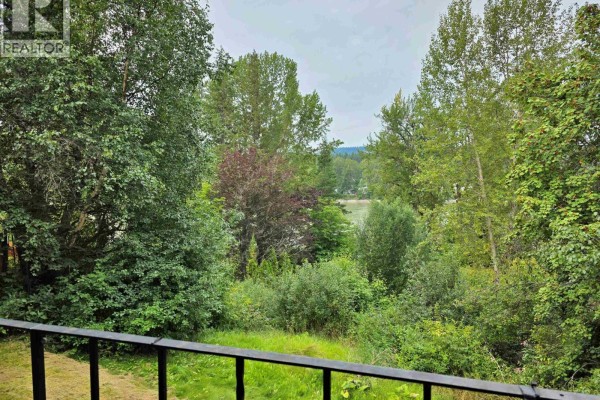Living room - 787 Walkem Street, Quesnel, BC V2J2J8 Photo 4