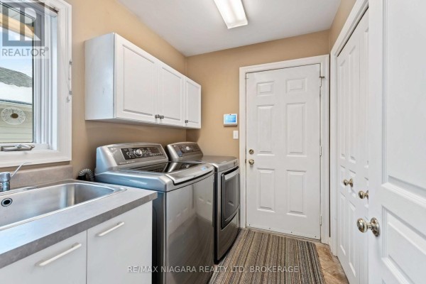 7874 Bishop Avenue, Niagara Falls, ON, photo 2