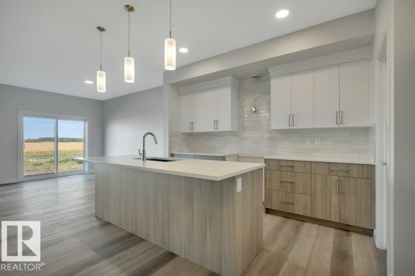 788 Bank Dr, Leduc, AB, photo 2