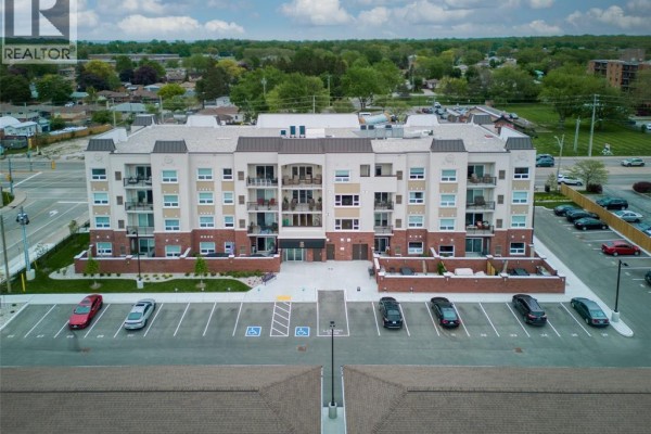 7887 Edgar Unit# 406, Windsor