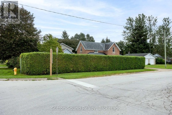 Foyer - 789 24th St West Street W, Owen Sound, ON N4K4H9 Photo 4