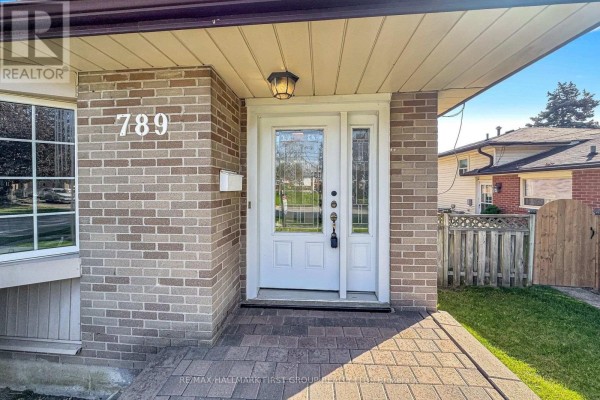 Kitchen - 789 Hillcrest Road, Pickering, ON L1W2P5 Photo 4