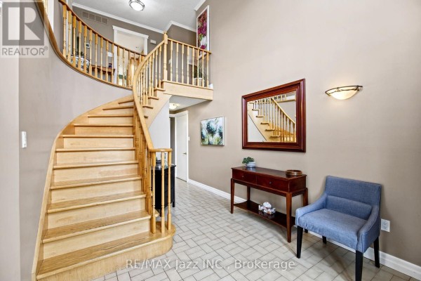 Bedroom 2 - 789 Lochness Crescent, Oshawa, ON L1J7R2 Photo 5
