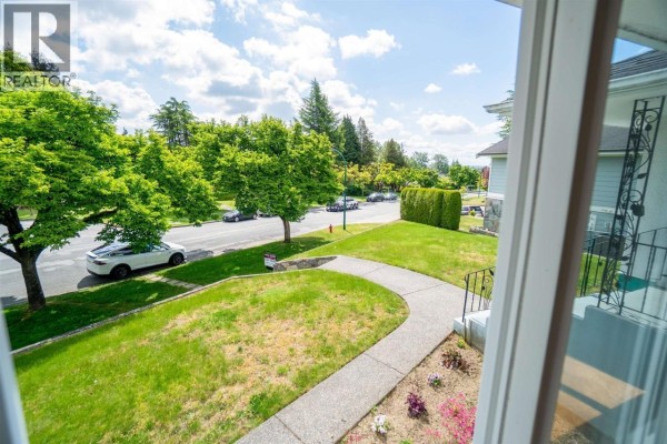 7895 Elliott Street, Vancouver, BC V5S2P1 Photo 3