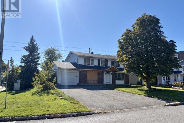 Residential for sale at 79 Beaver Ridge, Ottawa, ON - MLS® eHvPGV