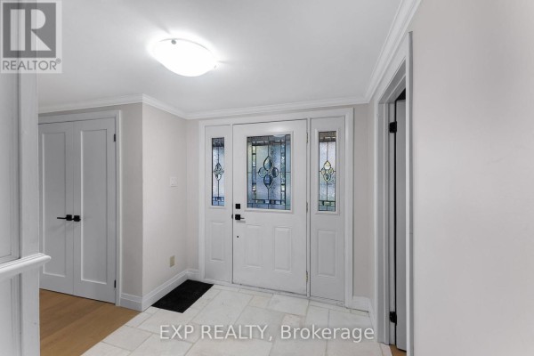 Primary Bedroom - 79 Beswick Drive, Newmarket, ON L3Y1E8 Photo 4