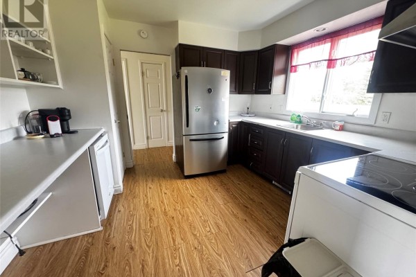 Bath (# pieces 1-6) - 79 Bowater Drive, Wabush, NL A0R1B0 Photo 4