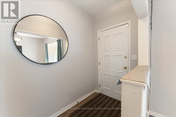 Dining room - 79 Case Street, Hamilton, ON L8L3G8 Photo 3