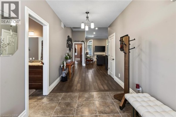 Mud room - 79 Gerber Drive, Milverton, ON N0K1M0 Photo 5